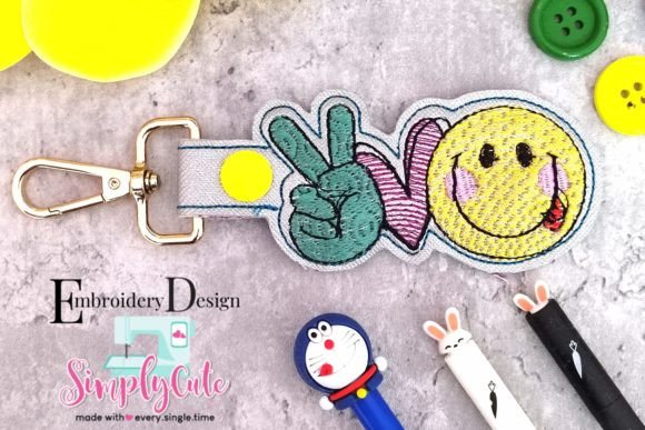 ITH Snaptab Peace Love Smiley Face Review